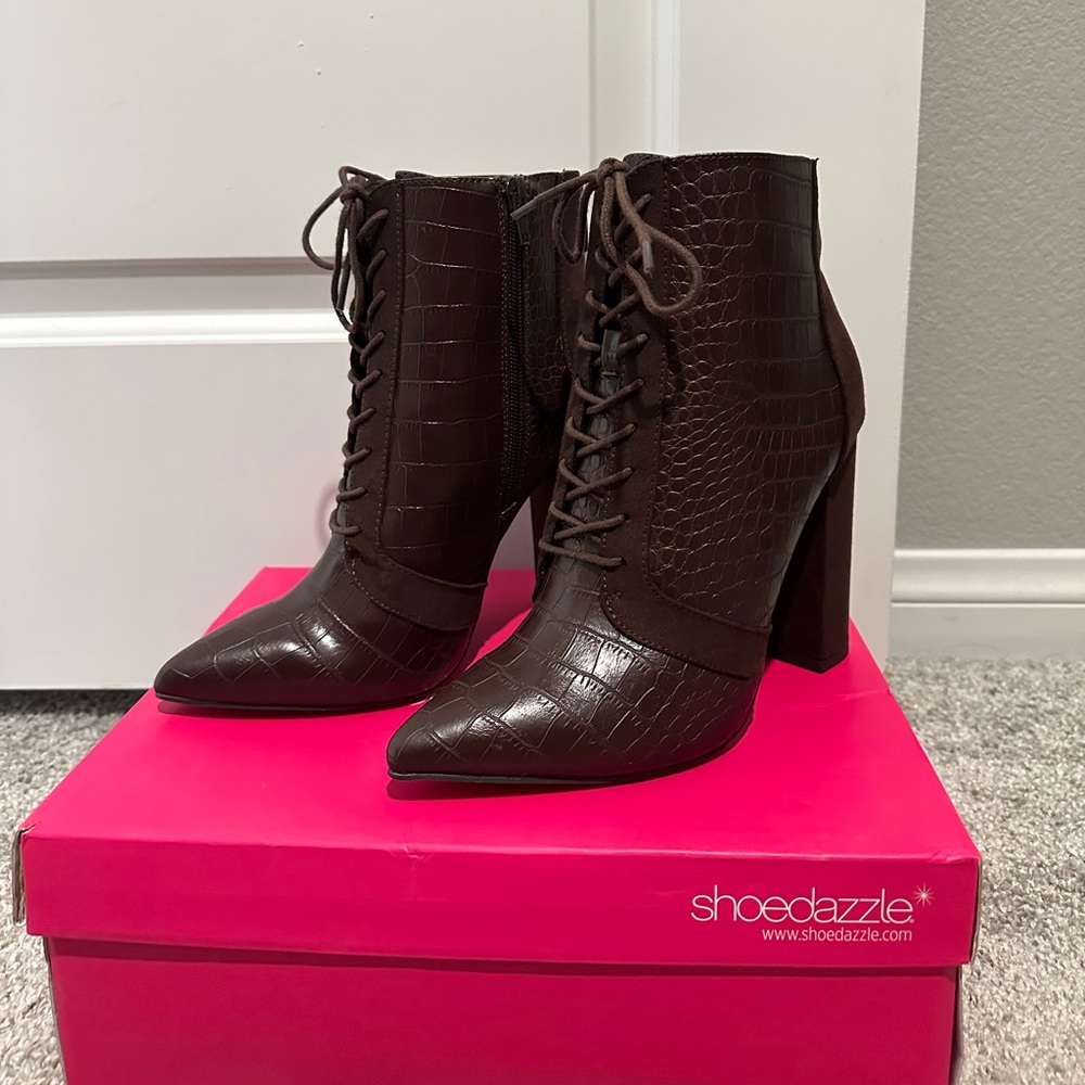 Brand new brown booties!